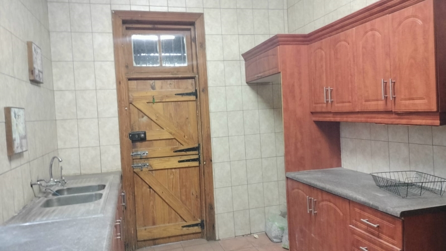 4 Bedroom Property for Sale in Ladybrand Free State